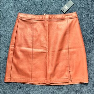 Elegant Tan Leather Skirt